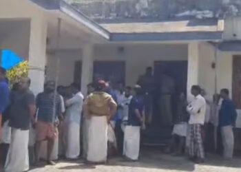 മക്കളുടെ മൃതദേഹം വീടിനുള്ളില്‍; അച്ഛന്‍ ട്രെയിന്‍ തട്ടി മരിച്ച നിലയില്‍