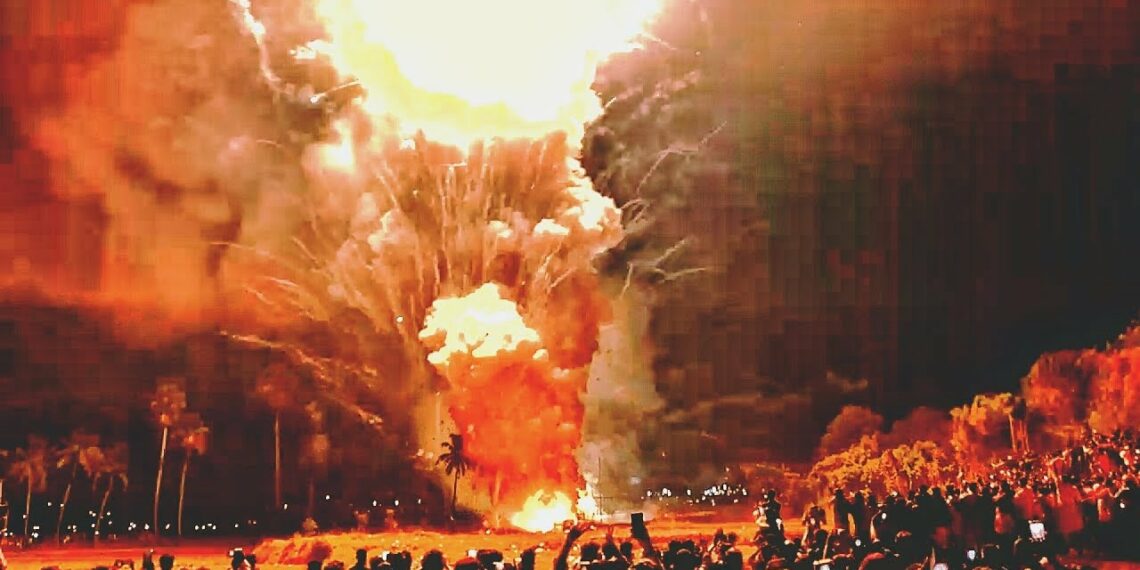 പ്രശസ്തമായ നെന്മാറ വല്ലങ്ങി വേല; വെടിക്കെട്ടിന് അനുമതി നിഷേധിച്ച് ജില്ലാ കോടതി