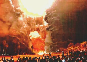 പ്രശസ്തമായ നെന്മാറ വല്ലങ്ങി വേല; വെടിക്കെട്ടിന് അനുമതി നിഷേധിച്ച് ജില്ലാ കോടതി