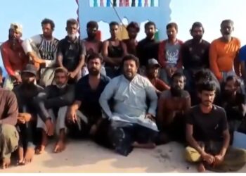 ‘ഇന്ത്യ സിന്ദാബാദ്’; നാവികസേനയ്ക്ക് നന്ദി പറഞ്ഞ് പാക് പൗരന്മാർ