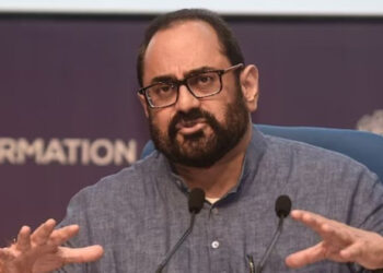 രാഹുൽ ജോഡോ യാത്ര നിർത്തി വയനാട് പോകണം, മണ്ഡലത്തിലെ കുട്ടികളെ സംരക്ഷിക്കണം- രാജീവ് ചന്ദ്രശേഖര്‍