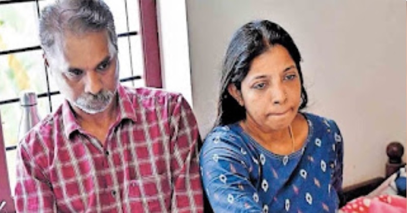 ‘സിൻജോയും അക്ഷയും റഹാനും റൂമിൽ കയറി തീർത്തിട്ട് പോയതാണ് അങ്കിളേ’ എന്ന് അവന്റെ ഫ്രണ്ട്സ് എന്നോട് പറഞ്ഞിരുന്നു; സിദ്ധാർഥിന്റെ അച്ഛൻ