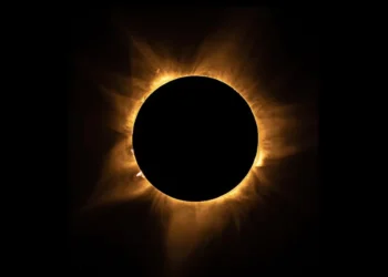 പകൽ ഇരുണ്ടു മൂടും, നട്ടുച്ചയെ പോലും ഇരുട്ടിലാഴ്ത്തും, മിസ്സാക്കരുത് ഈ അപൂർവ്വ സൂര്യ ഗ്രഹണം