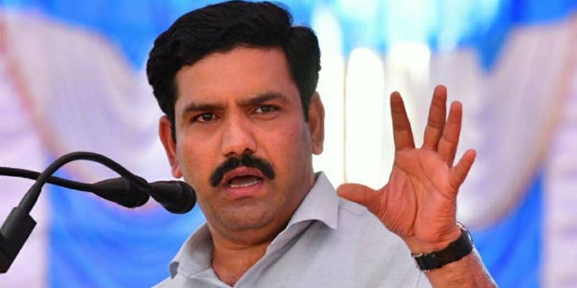 ‘കോൺഗ്രസ് അധികാരത്തിൽ വരുന്നിടത്തെല്ലാം തീവ്രവാദികൾ’ – കർണാടക ബിജെപി