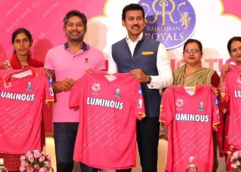 ഓരോ സിക്സിനും ആറ് വീടുകൾക്ക് വീതം സോളാർ പവർ; പിങ്ക് പ്രോമിസുമായി രാജസ്ഥാൻ റോയൽസ്