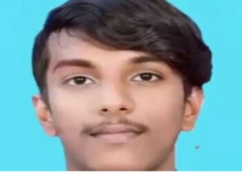 സ്കൂട്ടറും ട്രാവലറും കൂട്ടിയിടിച്ച് നഴ്‌സിങ് വിദ്യാർഥി മരിച്ചു