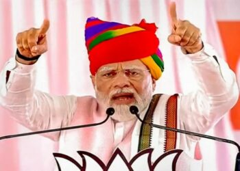 “400 സീറ്റിൽ ജയിച്ച കോൺഗ്രസിനിന്ന് മൂന്നൂറ് സീറ്റിൽ പോലും മത്സരിക്കാൻ കഴിയുന്നില്ല”: പ്രധാനമന്ത്രി നരേന്ദ്രമോദി