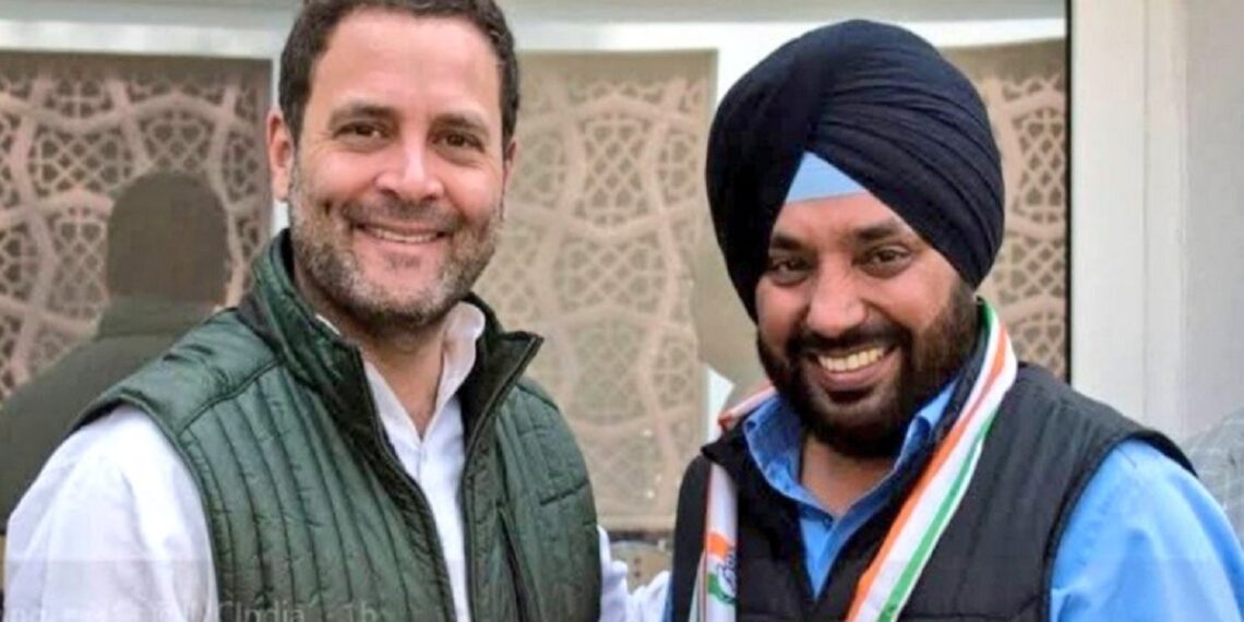 കോൺഗ്രസിന് വൻ തിരിച്ചടി; ഡൽഹി പിസിസി അധ്യക്ഷൻ രാജിവച്ചു