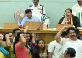 കെഎസ്ആർടിസി ഡ്രൈവർ-മേയർ തർക്കം; കോർപ്പറേഷൻ കൗൺസിലിൽ ബിജെപി പ്രതിഷേധം