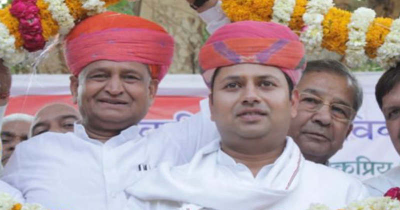 ‘മകന് ഒരു അവസരം നല്‍കൂ’; വൈഭവിനെ വിജയിപ്പിക്കാന്‍ പരിശ്രമിച്ച് അശോക് ഗെഹലോട്ട്