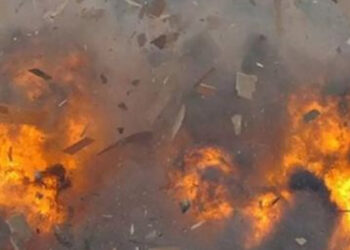 നാടൻ ബോംബ് നിർമാണത്തിനിടെ പൊട്ടിത്തെറി; 17കാരൻ്റെ രണ്ട് കൈപ്പത്തിയും നഷ്ടപ്പെട്ടു