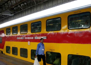 കേരളത്തിലെ ആദ്യ ഡബിൾ ഡെക്കർ ട്രെയിൻ പരീക്ഷണ ഓട്ടം വിജയകരം