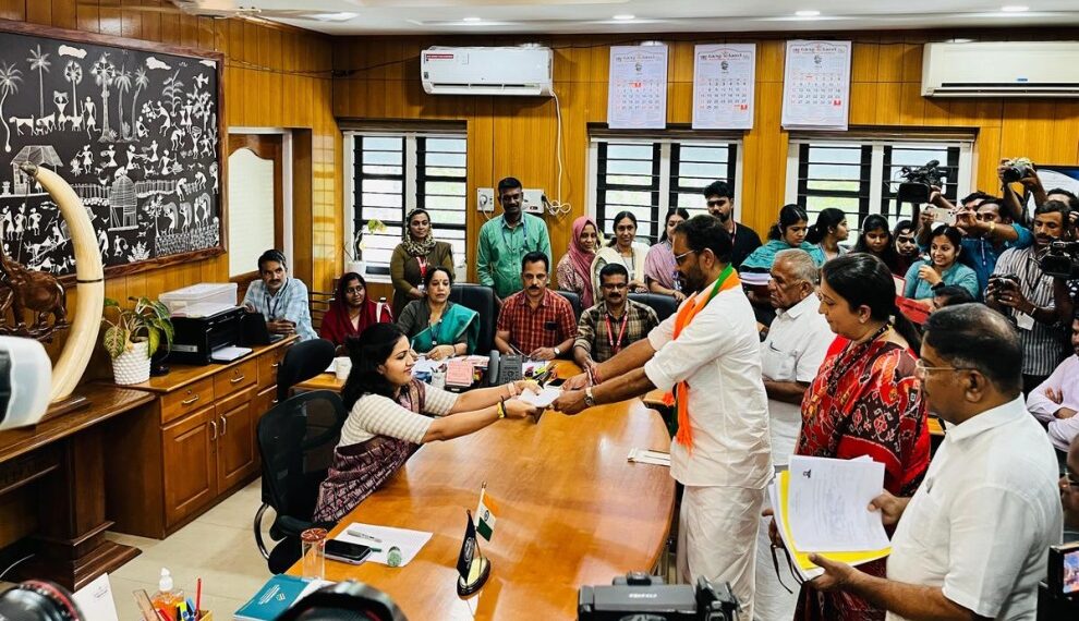 നാമനിർദേശ പത്രികകളുടെ സൂക്ഷ്മപരിശോധന ഇന്ന്; പത്രിക സമർപ്പിച്ചത് 290 പേർ