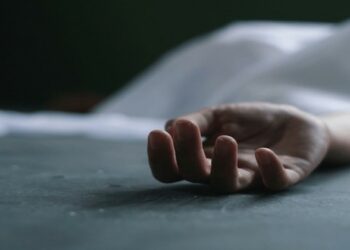കണ്ണൂരിൽ അമ്മയും മകളും വീട്ടിനുള്ളിൽ മരിച്ച നിലയിൽ