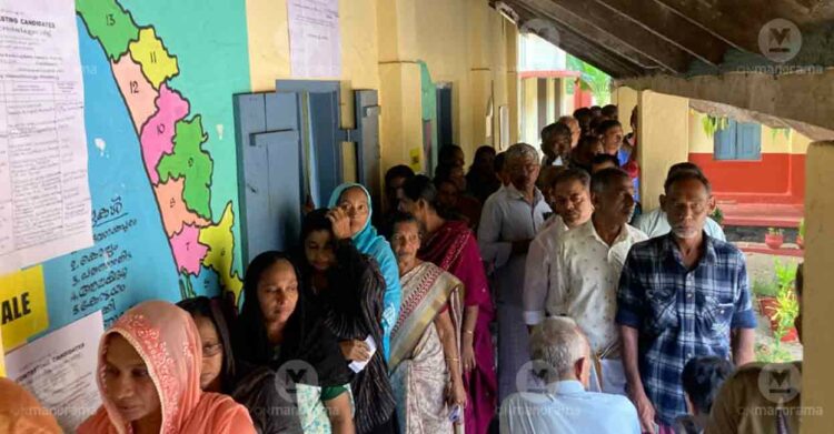 People are queuing up across polling booths in Kerala to cast their votes for the Lok Sabha Elections 2024. Photo: Manorama