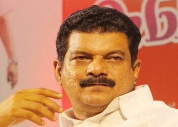 ‘രാഹുൽ ഗാന്ധിയുടെ ഡിഎൻഎ പരിശോധിക്കണം’ : അധിക്ഷേപ പരാമർശത്തിൽ പി.വി.അൻവറിനെതിെര തിരഞ്ഞെടുപ്പ് കമ്മിഷനിൽ പരാതി