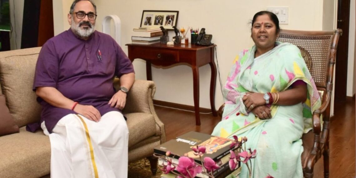 മോർഫ് ചെയ്ത ചിത്രം പ്രചരിപ്പിച്ചു; കോൺഗ്രസ് നേതാവിനെതിരെ പരാതി നൽകി രാജീവ് ചന്ദ്രശേഖർ