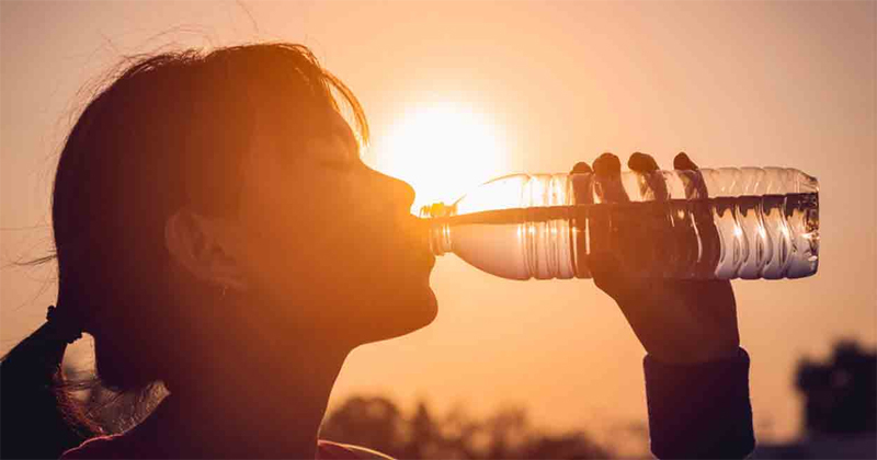 39 ഡിഗ്രി വരെ ചൂട്, 12 ജില്ലകളില്‍ ചുട്ടുപൊള്ളുന്ന വെയില്‍; കേന്ദ്ര കാലാവസ്ഥ നിരീക്ഷണ വകുപ്പിന്റെ മുന്നറിയിപ്പ്