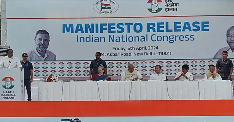 ‘ ജാതി സെൻസസ് നടപ്പാക്കും, സ്ത്രീകൾക്ക് ഒരു ലക്ഷം രൂപ’; വമ്പൻ വാഗ്ദാനങ്ങളുമായികോൺഗ്രസിന്റെ പ്രകടന പത്രിക