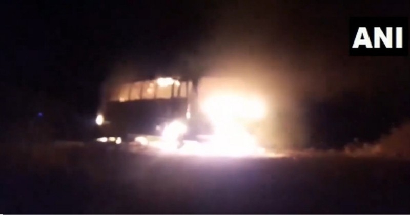 വോട്ടിങ് യന്ത്രങ്ങൾ തീപിടിത്തത്തിൽ നശിച്ചു; നാല് ബൂത്തുകളിൽ റീപോളിങ്