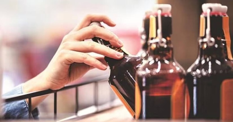 ഐടി പാര്‍ക്കുകളില്‍ ഇനി മദ്യവും; നിയമസഭാ സമിതിയുടെ അംഗീകാരം