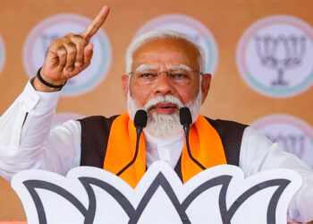 ‘ഇവിടെ കോണ്ഗ്രസ് മരിക്കുന്നു, അവിടെ പാകിസ്ഥാന് കരയുന്നു’; കോണ്ഗ്രസിനെ കടന്നാക്രമിച്ച് പ്രധാനമന്ത്രി