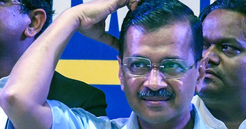 അരവിന്ദ് കെജ്‌രിവാളിനെ സിബിഐ അറസ്റ്റ് ചെയ്തു; അറസ്റ്റ് സുപ്രീം കോടതി ജാമ്യം പരിഗണിക്കാനിരിക്കെ