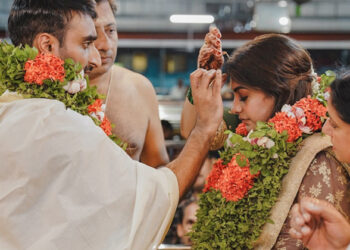 ‘ഗുരുവായൂരമ്പല നടയിൽ’ മീര നന്ദൻ വിവാഹിതയായി