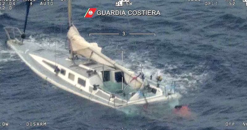 രണ്ട് കപ്പലുകൾ അപകടത്തിൽപെട്ടു; രണ്ട് പേർ മരിച്ചു, നിരവധി പേരെ കാണാതായി