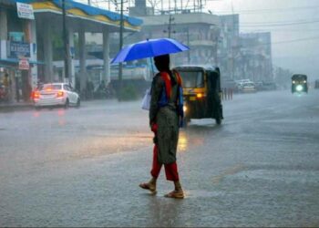 സംസ്ഥാനത്ത് ജാ​ഗ്രതാ നിർദ്ദേശം; ഇന്നും ശക്തമായ മഴ – 8 ജില്ലകളിൽ യെല്ലോ അലേർട്ട്