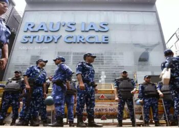 ഐഎഎസ് വിദ്യാർത്ഥികൾ മരിച്ചതിന് പിന്നാലെ ഡൽഹിയിലെ 13 കോച്ചിംഗ് സെൻ്ററുകൾ സീൽ ചെയ്തു