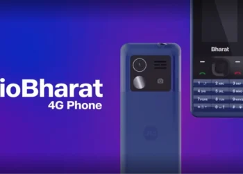 വാട്‌സാപ്പ് മുതൽ യു.പി.ഐ പേയ്‌മെന്റ് വരെ നടത്താം; 1,399 രൂപയുടെ ജിയോ ഫോണെത്തി!