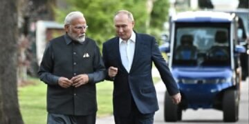 പ്രധാനമന്ത്രിയുടെ റഷ്യ സന്ദർശനം; വ്‌ളാഡിമിർ പുടിനുമായി കൂടികാഴ്ച നടത്തി – തീരുമാനങ്ങൾക്കായി ഉറ്റുനോക്കി ലോകം