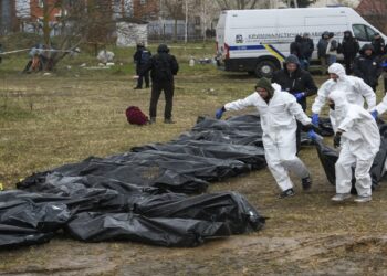 യുക്രൈനിയൻ സൈനികരുടെ അവയവങ്ങൾ റഷ്യ വിറ്റെന്ന് ആരോപണം; വിട്ടുനൽകിയ പല മൃതദേഹങ്ങളിലും പ്രധാനപ്പെട്ട അവയവങ്ങൾ ഇല്ല?!