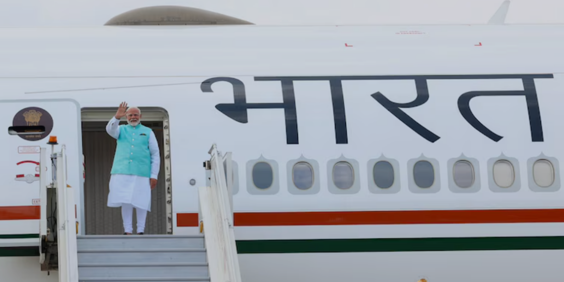 ‘റഷ്യയ്ക്ക് കൈ കൊടുക്കാൻ ഇന്ത്യ’; പ്രധാനമന്ത്രി നരേന്ദ്ര മോദി റഷ്യയിലേക്ക് പുറപ്പെട്ടു