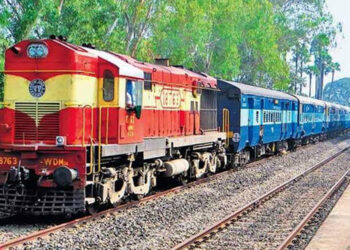 റെയിൽവെ ട്രാക്കിൽ വെള്ളക്കെട്ട്: ട്രെയിനുകൾ ഭാഗികമായി റദ്ദാക്കി