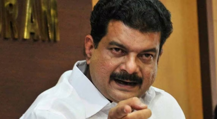 പി വി അൻവറിൻറെ വിചിത്ര പ്രതിഷേധം; പാർട്ടിക്ക് അതൃപ്തി – ജില്ലാ സെക്രട്ടറി നേരിട്ട് വിശദീകരണം തേടി