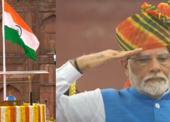 ചെങ്കോട്ടയിൽ ദേശീയ പതാക ഉയർത്തി പ്രധാനമന്ത്രി നരേന്ദ്രമോദി