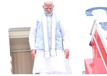 പ്രധാനമന്ത്രി വയനാട്ടിൽ: 2000 കോടി അടിയന്തിര സഹായം ആവശ്യപ്പെട്ട് സംസ്ഥാനം