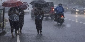നാളെ മുതൽ മഴ വീണ്ടും എത്തും; ജാഗ്രതാ നിർദ്ദേശവുമായി കേന്ദ്ര കാലാവസ്ഥ വകുപ്പ്