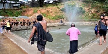 ശബരിമലയിലെ ഭസ്മ കുളത്തിന്റെ നിർമ്മാണം തടഞ്ഞ് ഹൈക്കോടതി