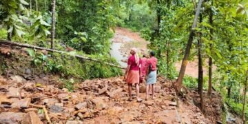 ഉരുൾപൊട്ടൽ ദുരന്തമുണ്ടായ വിലങ്ങാട് ശക്തമായ മഴ; ആളുകളെ ക്യാമ്പിലേക്ക് മാറ്റി – ജാ​ഗ്രതാ നിർദ്ദേശം