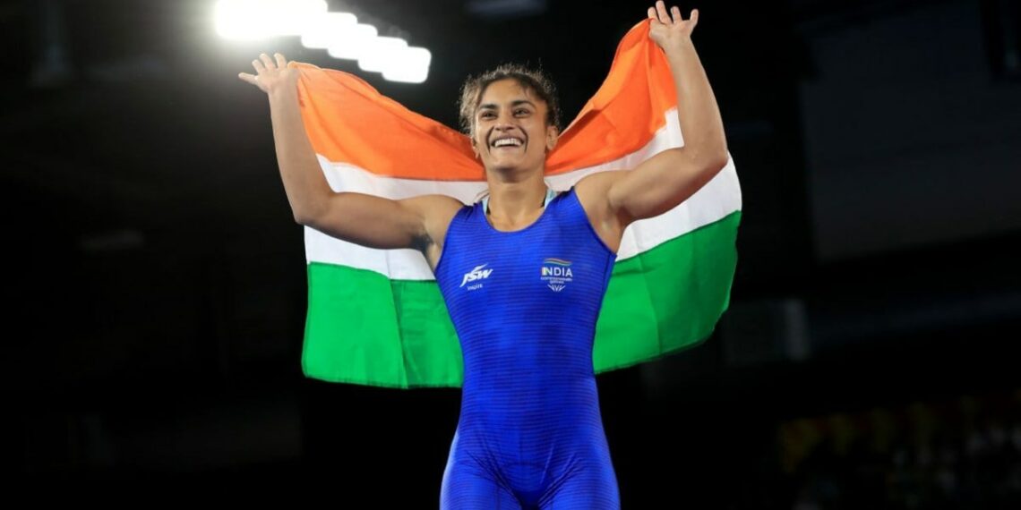 ഒളിമ്പിക്സ് ഗുസ്തിയിൽ ഫൈനലിലെത്തുന്ന ആദ്യ ഇന്ത്യൻ വനിത; മെഡലുറപ്പിച്ച് വിനേഷ് ഫോഗട്ട്