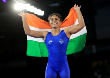 ഒളിമ്പിക്സ് ഗുസ്തിയിൽ ഫൈനലിലെത്തുന്ന ആദ്യ ഇന്ത്യൻ വനിത; മെഡലുറപ്പിച്ച് വിനേഷ് ഫോഗട്ട്