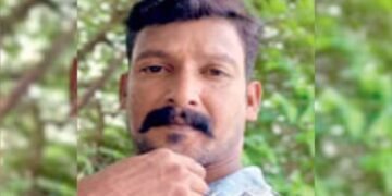 പെൺസുഹൃത്തിന്റെ വീടിനടുത്തെത്തി മണ്ണെണ്ണയൊഴിച്ച് തീകൊളുത്തി യുവാവ് ആത്മഹത്യ ചെയ്യ്തു