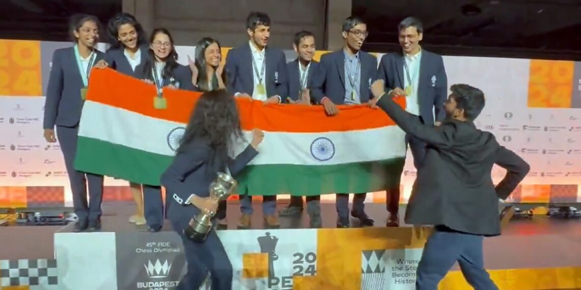 ലോക ചെസ് ഒളിംമ്പ്യാഡിൽ പുതു ചരിത്രമെഴുതി ഇന്ത്യ; ഇരട്ട സ്വർണ്ണ നേട്ടം