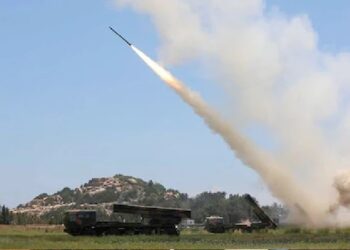 ഇന്ത്യ കരുതിയിരിക്കണം; ഭൂഖണ്ഡാന്തര ബാലിസ്റ്റിക് മിസൈലിൻ്റെ പരസ്യ പരീക്ഷണം നടത്തി ചൈന