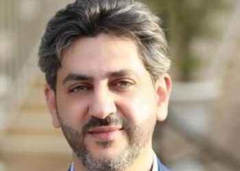 ലൈവ് റിപ്പോർട്ടിങ്ങിനിടെ ലെബനീസ് മാധ്യമപ്രവർത്തകന്റെ ദേഹത്ത് പതിച്ച് ഇസ്രയേലിന്റെ മിസൈൽ