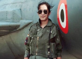 തേജസ് യുദ്ധവിമാനം പറത്തുന്ന ആദ്യ വനിതാ പൈലറ്റ്; അഭിമാനമായി മോഹന സിംഗ്