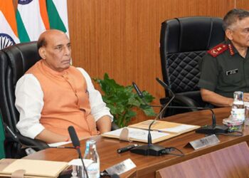 അപ്രതീക്ഷിതമായി എന്തും സംഭവിക്കാം, തയ്യാറായിരിക്കൂ…!; സൈന്യത്തിന് നിർദ്ദേശം നൽകി പ്രതിരോധ മന്ത്രി രാജ്‌നാഥ് സിംഗ്